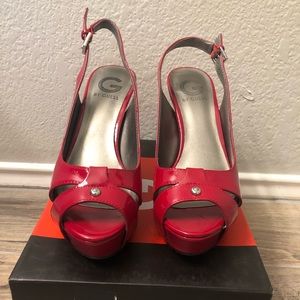 Guess “Cathy” heels size 8
